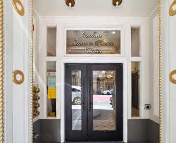 Union Square Plaza Hotel Entrance